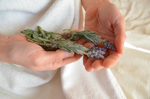 aromatherapy-essential-oils-RaniaK-handmade-natural-soap-1